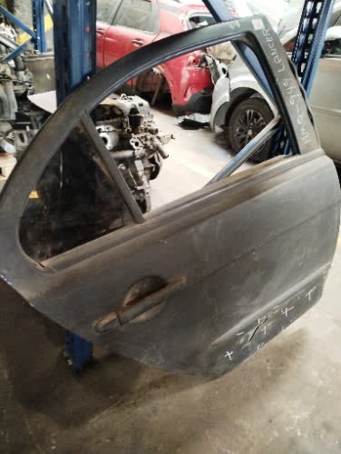 Puerta Trasera Derecha Mitsubishi Lancer 2009 - 2495010