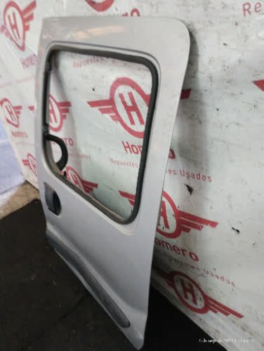 Puerta Trasera Izquierda Renault Kangoo 2015 - 5226001