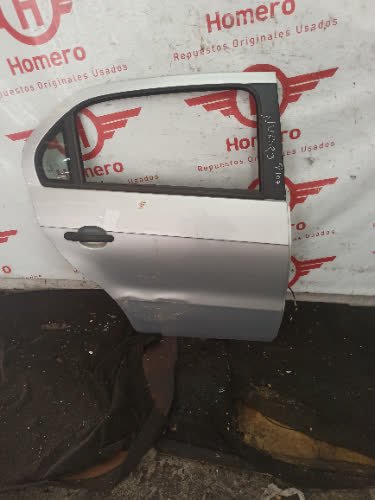 Puerta Trasera Derecha Volkswagen Gol Trend 2014 - 5385275