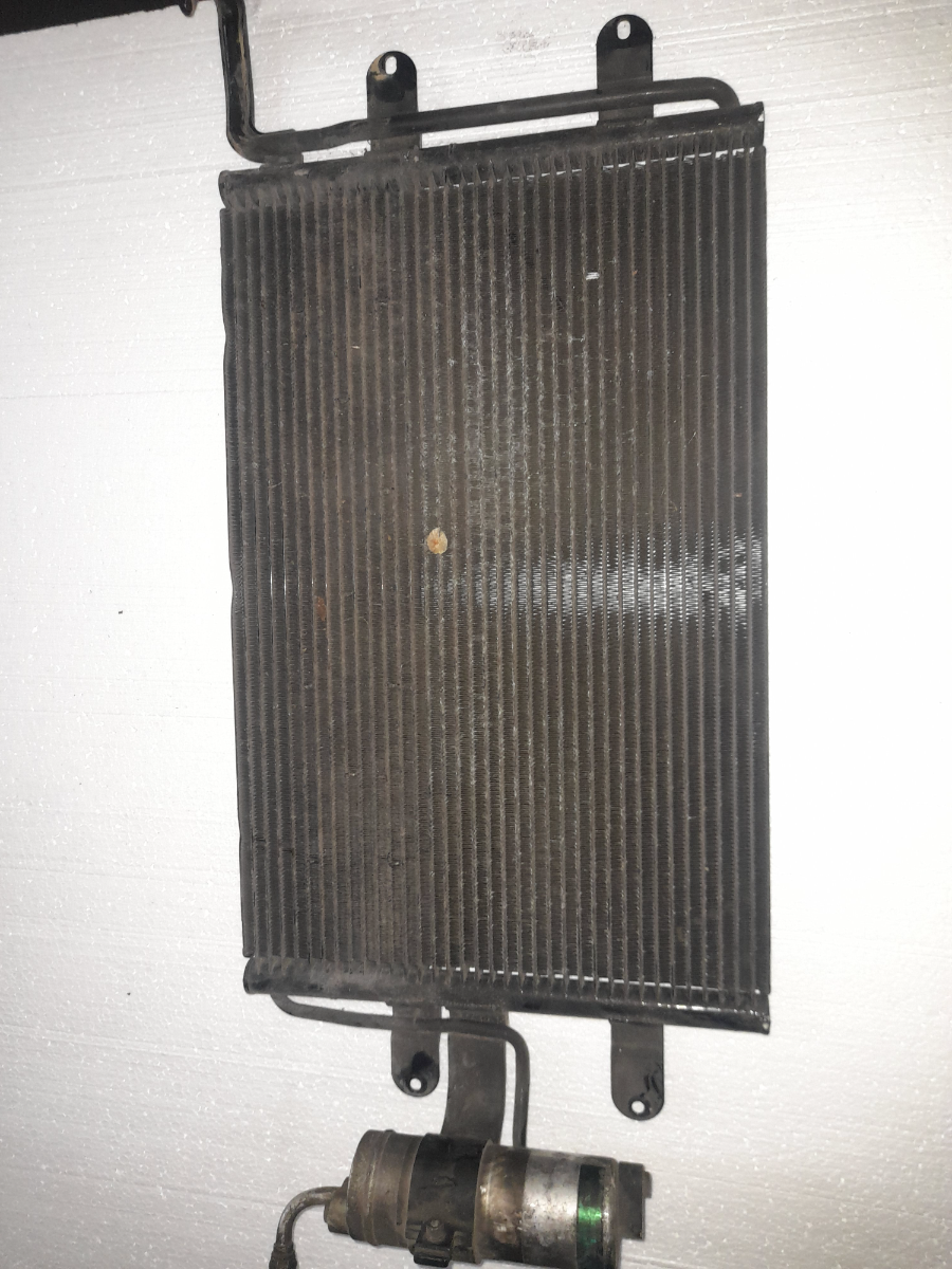 Condensador Volkswagen Bora 2004 - 5222375