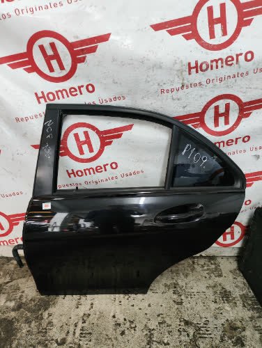 Puerta Trasera Izquierda Mercedes Benz C200 2013 - 5405153