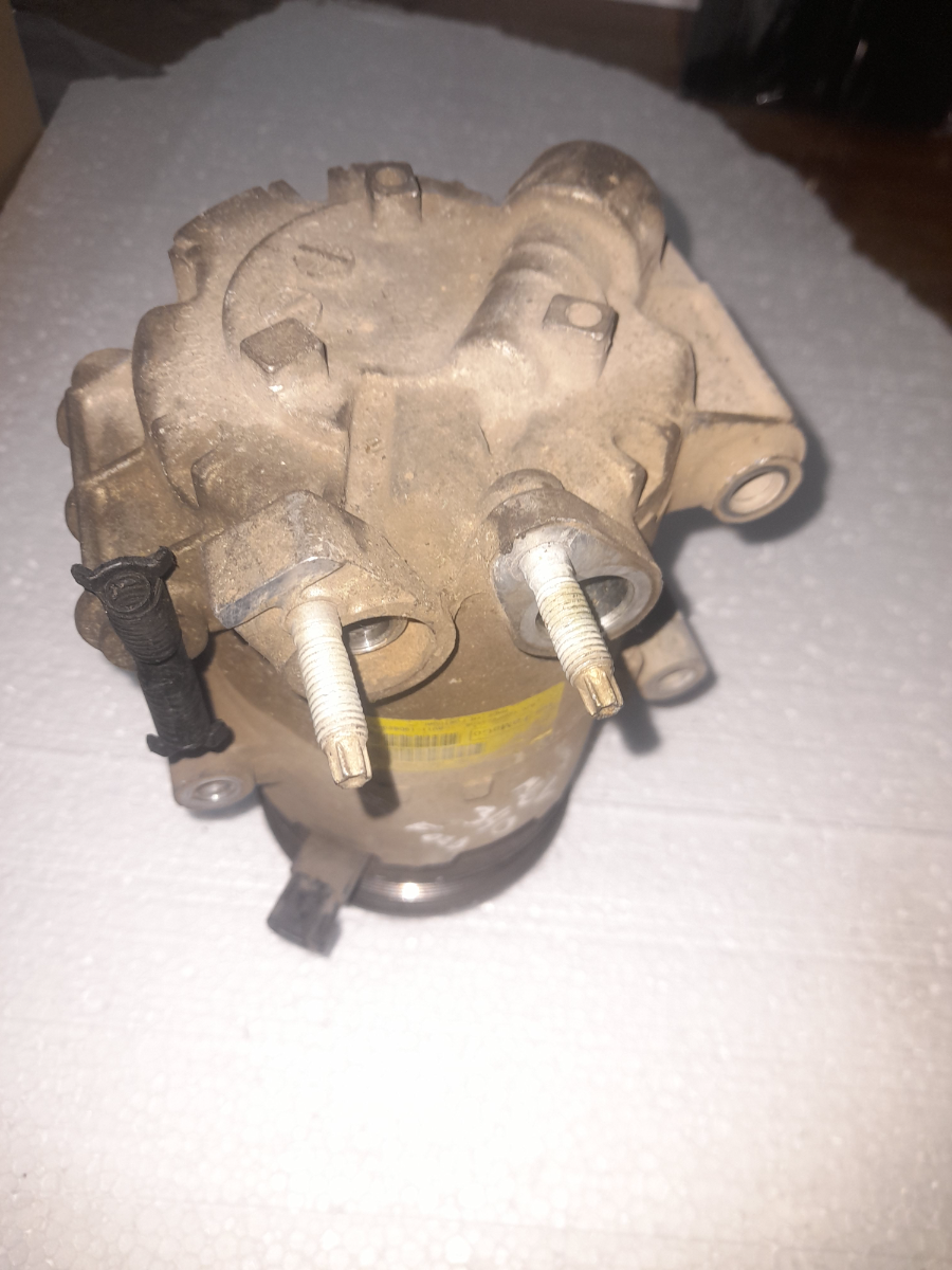 Compresor Aire Acc. Ford Eco Sport 2013 - 5864366
