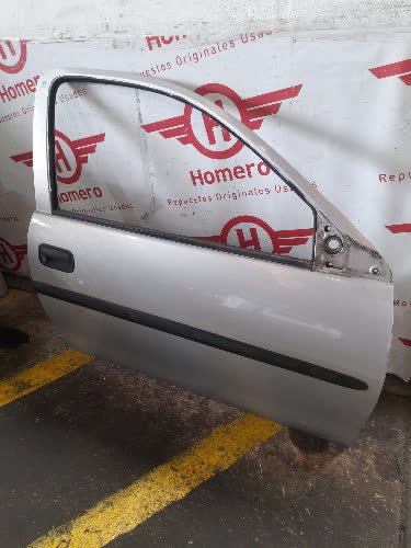 Puerta Delantera Derecha Chevrolet Corsa 2005 - 6322981