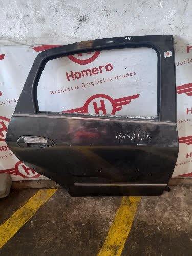 Puerta Trasera Derecha Fiat Linea 2015 - 6623422