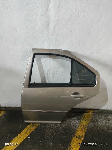 Puerta Trasera Izquierda Volkswagen  2007 - 6747538