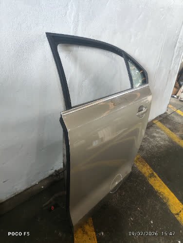 Puerta Trasera Izquierda Volkswagen Vento 2014 - 6427562