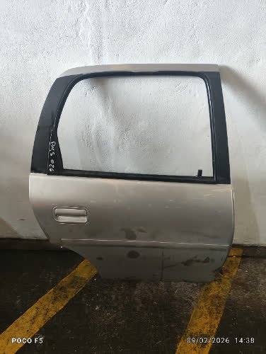 Puerta Trasera Derecha Chevrolet Classic 2016 - 6588209