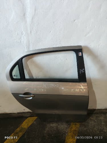 Puerta Trasera Derecha Volkswagen Gol Trend 2018 - 7001382