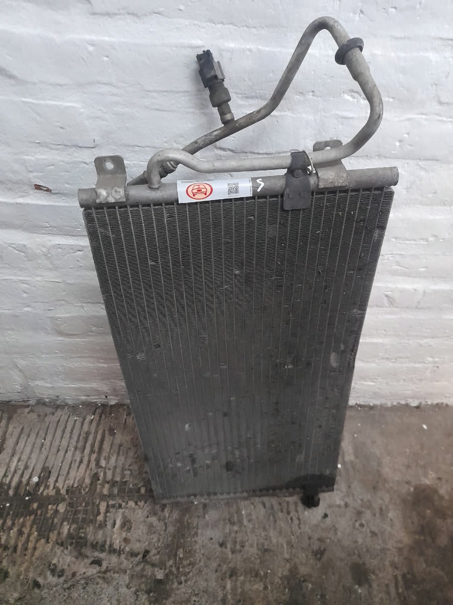 Condensador Ford Fiesta 2003 - Aa00116201