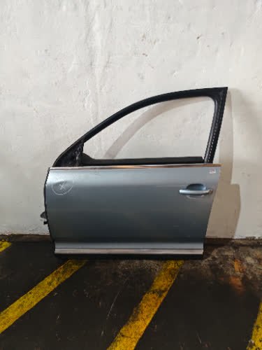 Puerta Delantera Izquierda Volkswagen Touareg 2005 - 6710426