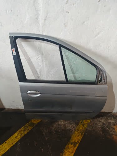 Puerta Delantera Derecha Renault Scenic 2005 - Aa00116783
