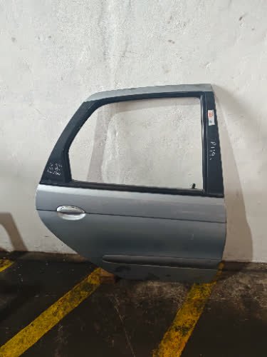 Puerta Trasera Derecha Renault Scenic 2005 - AA00116785