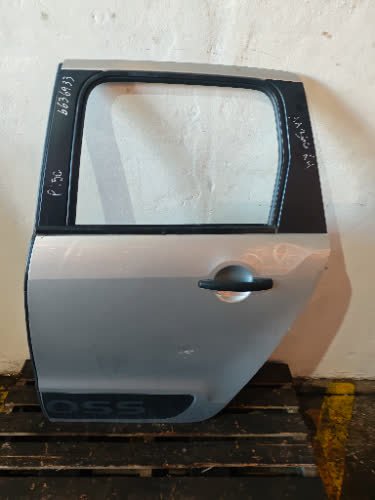 Puerta Trasera Izquierda Citroen  C3 Aircross 2016 - 6636933
