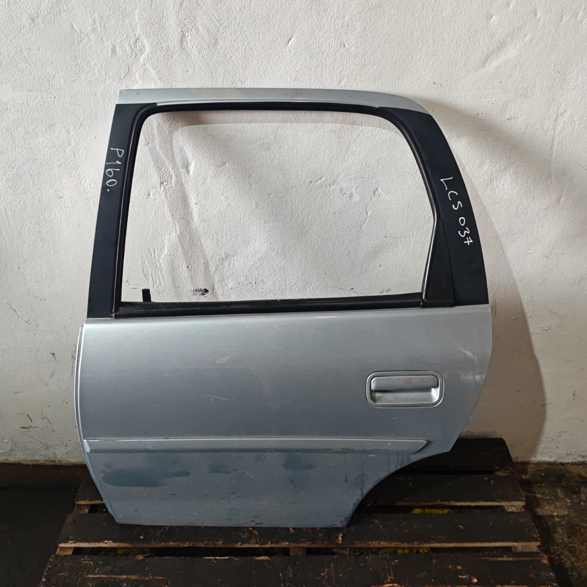 Puerta Trasera Izquierda Chevrolet Classic 2012 - 7383169