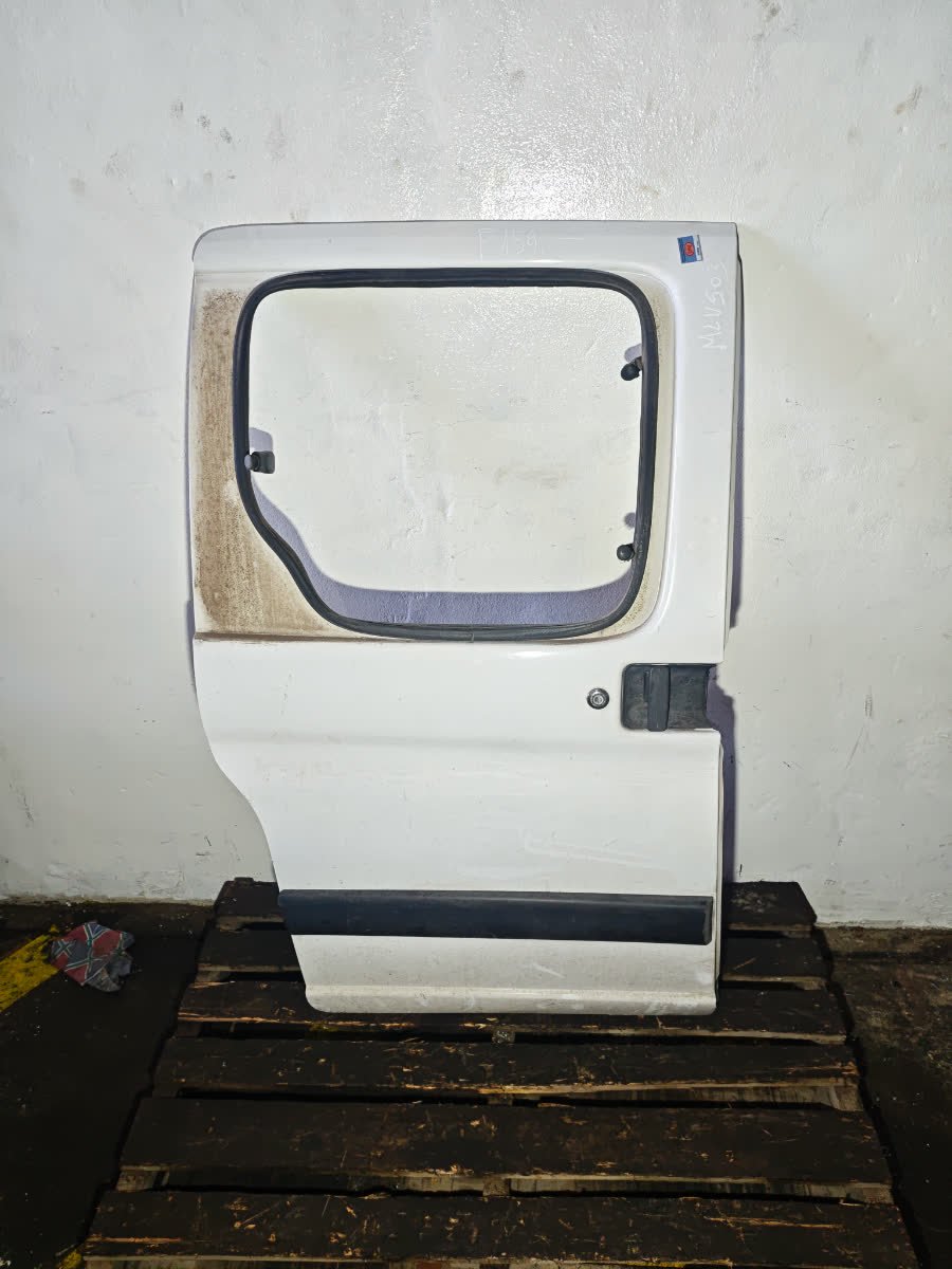 Puerta Trasera Derecha Peugeot Partner 2013 - 7665691