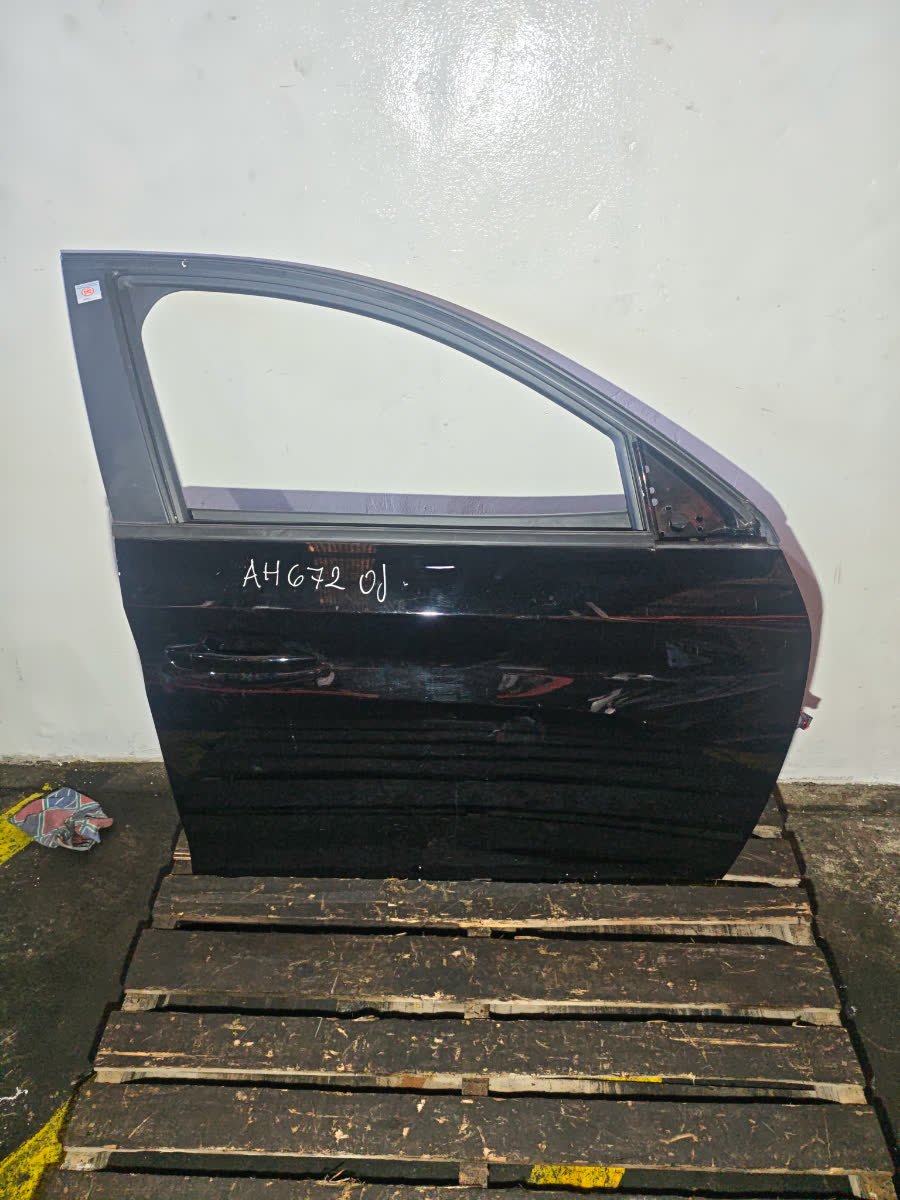 Puerta Delantera Derecha Peugeot 208 2025 - 7582953