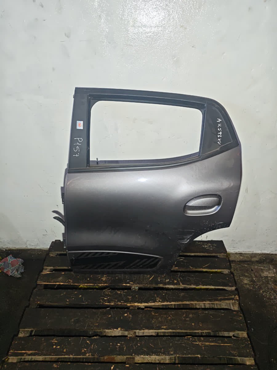 Puerta Trasera Izquierda Renault Kwid 2025 - 7665724