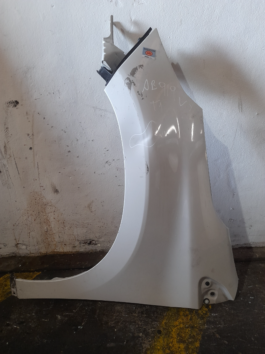 Guardabarro Del. Izq Peugeot 2008 2017 - 7060541