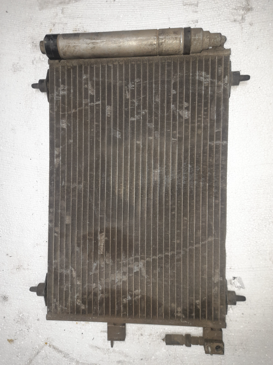 Condensador Citroen  Xsara Picasso 2007 - 3007886