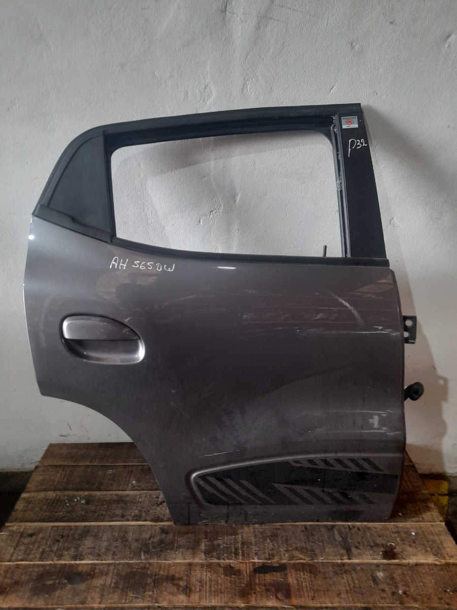 Puerta Trasera Derecha Renault Kwid 2025 - 7780831
